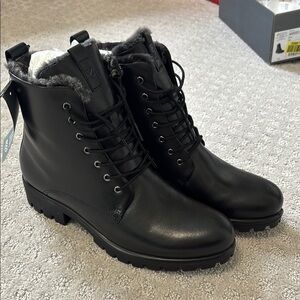 Ecco Black Leather Waterproof Boots